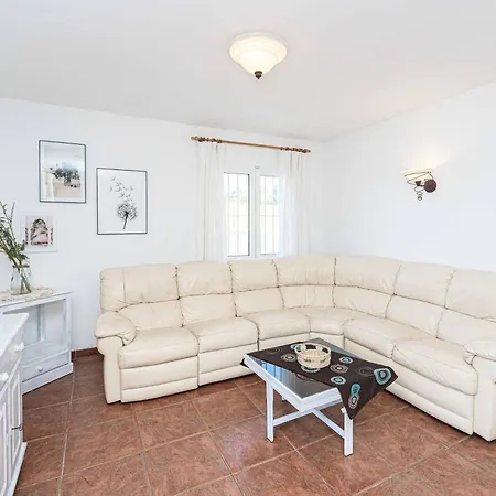 Nispero Villa El Tosalet